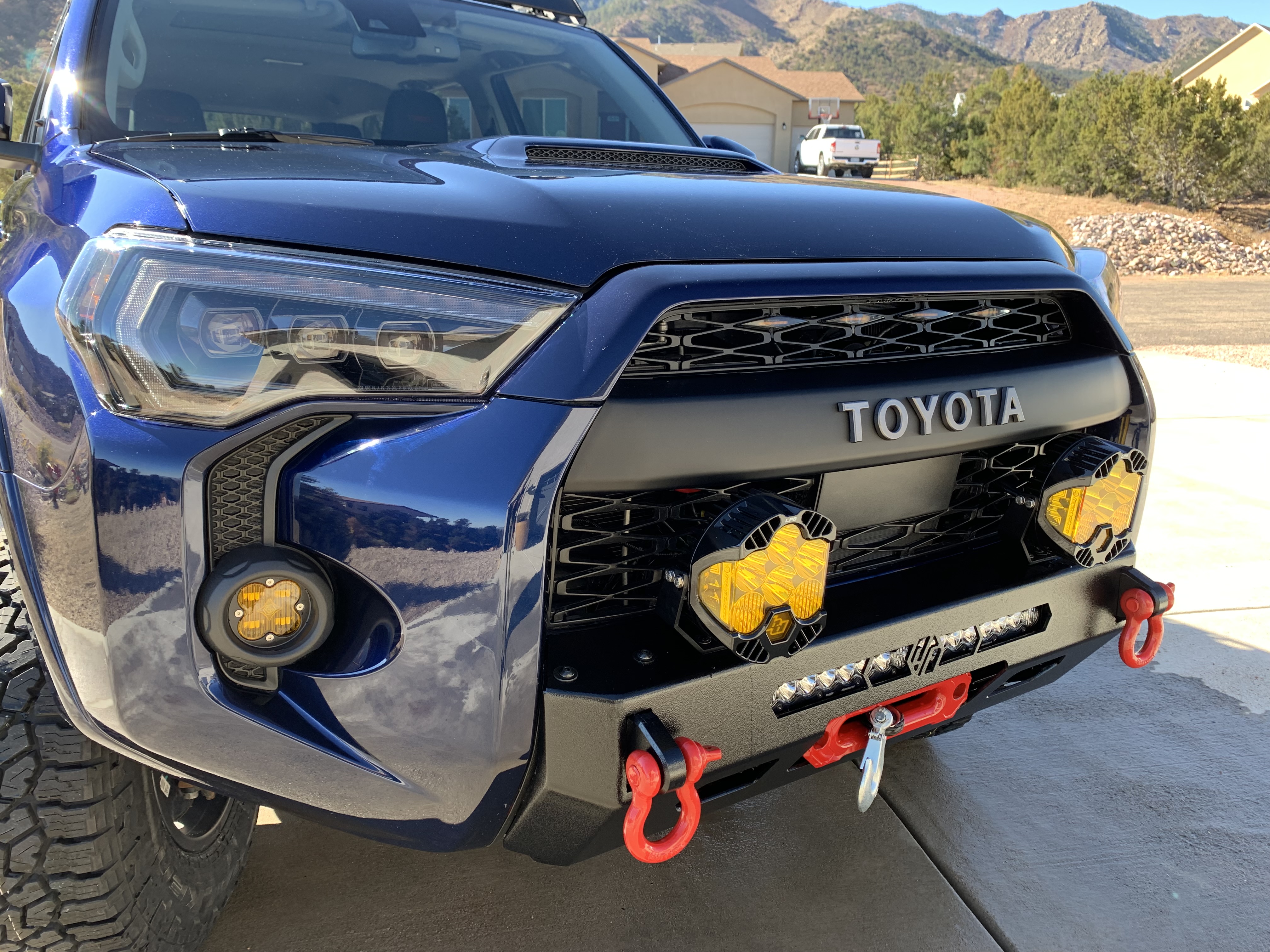 Used 2021 Toyota 4Runner TRD Off-Road Premium w/ Moonroof Package AWD/4WD image 5