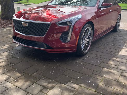 Used 2020 Cadillac CT6 V image 2