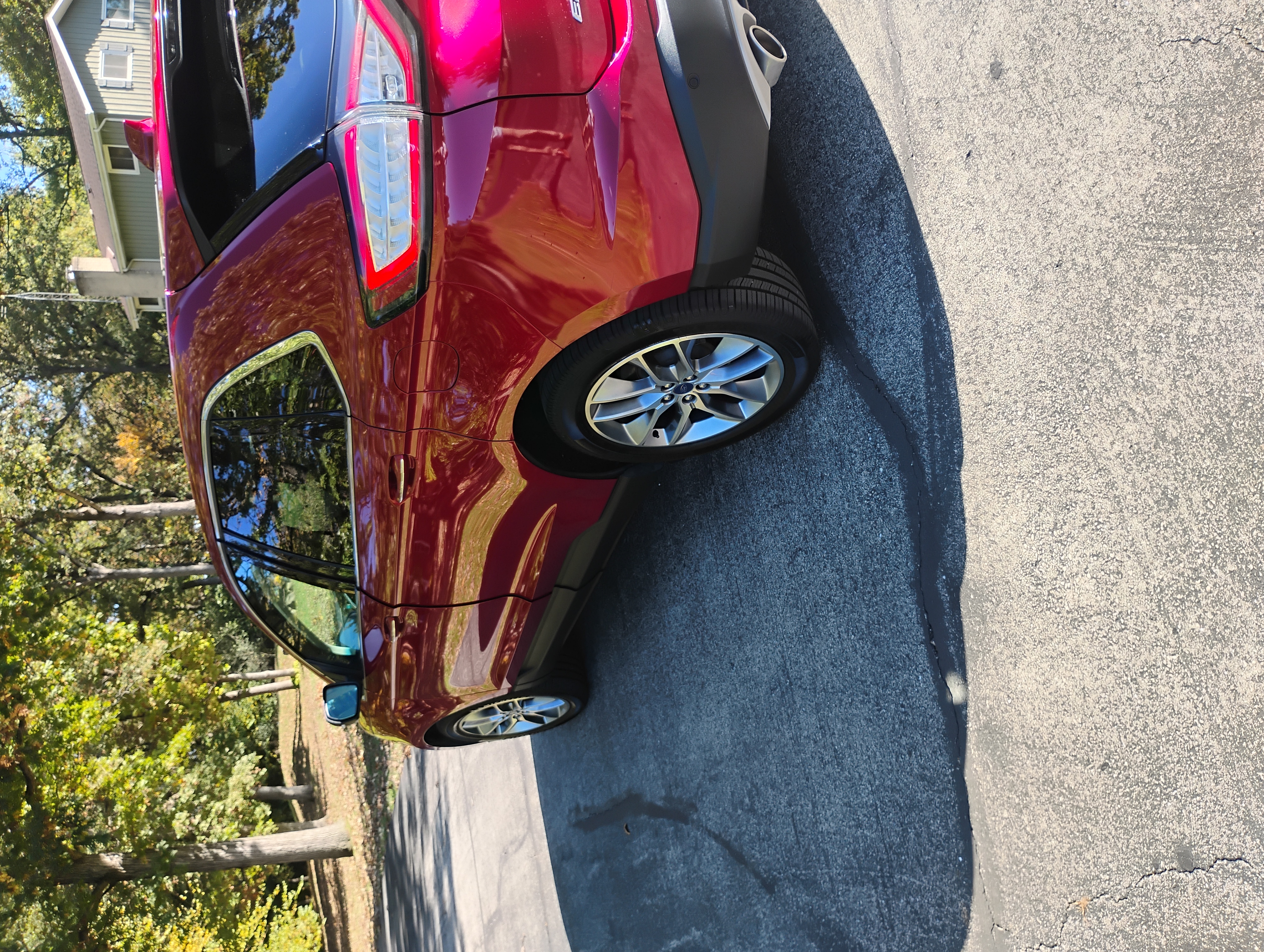 Used 2017 Ford Edge Titanium w/ Equipment Group 301A AWD/4WD image 12
