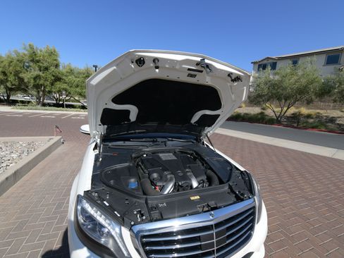 Used 2015 Mercedes-Benz S 550 Sedan image 13
