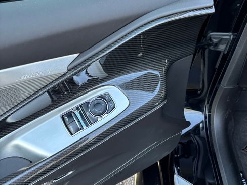 Used 2024 Chevrolet Corvette Z06 image 11