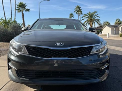 Used 2016 Kia Optima LX image 2