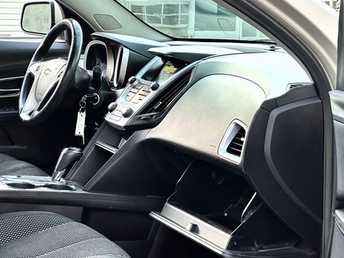 Used 2016 Chevrolet Equinox LT w/ Convenience Package image 21