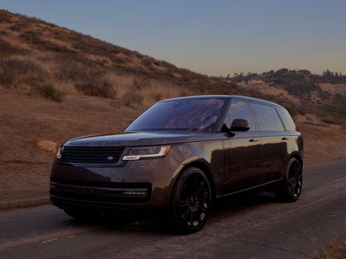 Used 2022 Land Rover Range Rover Long Wheelbase First Edition AWD/4WD image 8