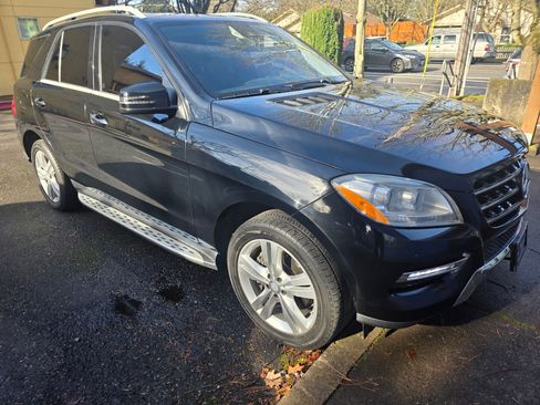Used 2015 Mercedes-Benz ML 350 4MATIC image 6