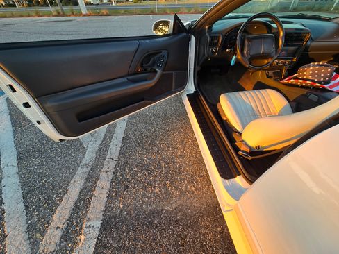 Used 1999 Chevrolet Camaro Z28 w/ SS Performance/Appearance Pkg image 15