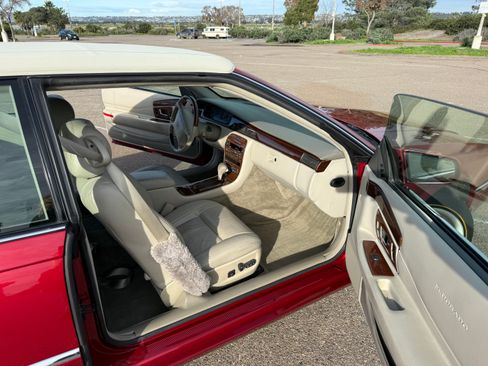 Used 2002 Cadillac Eldorado ESC w/ Preffered Equipment Group image 17