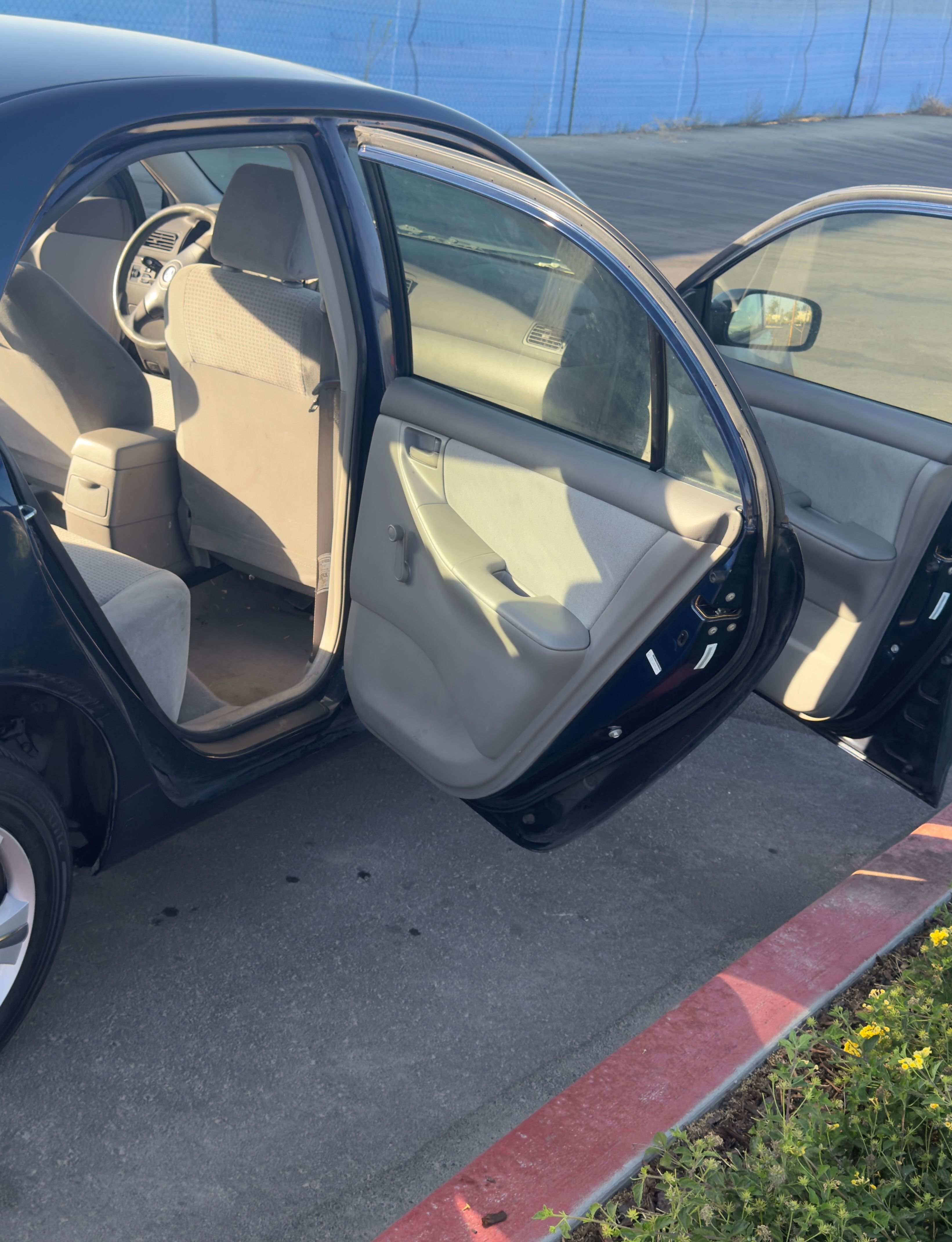 Used 2005 Toyota Corolla CE FWD image 9