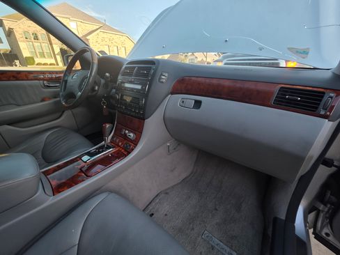 Used 2006 Lexus LS 430 image 29