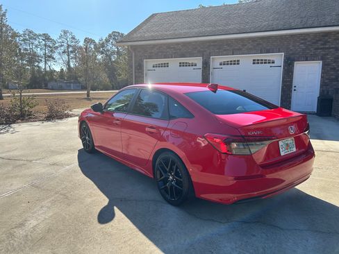 Used 2022 Honda Civic Sport image 4