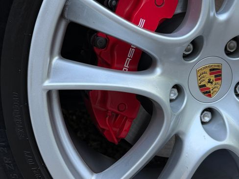 Used 2009 Porsche Cayenne GTS image 6