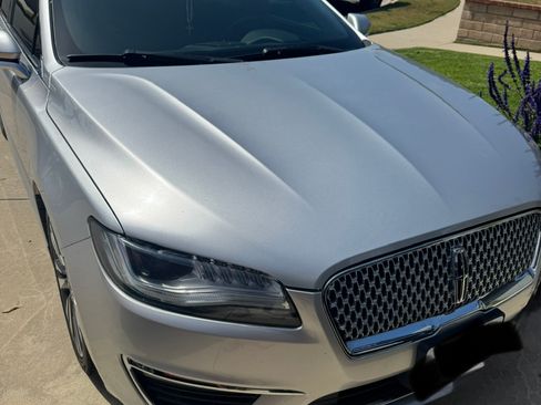 Used 2017 Lincoln MKZ Reserve FWD image 1