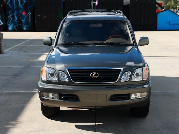 Used 2000 Lexus LX 470 4WD image 6