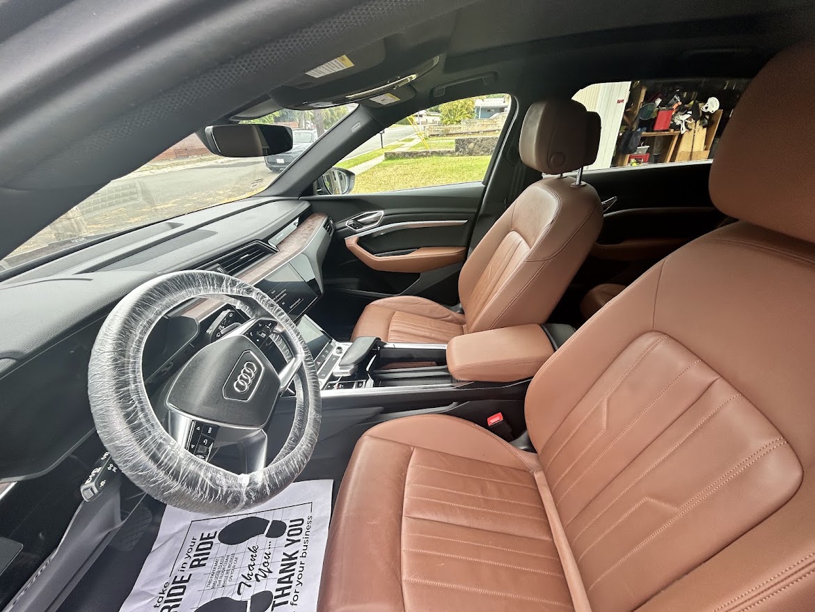 Used 2022 Audi e-tron Premium AWD/4WD image 14