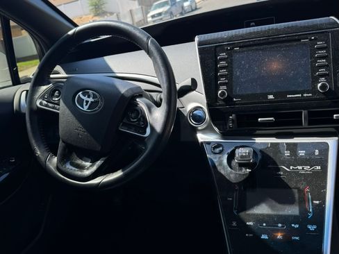 Used 2018 Toyota Mirai image 5