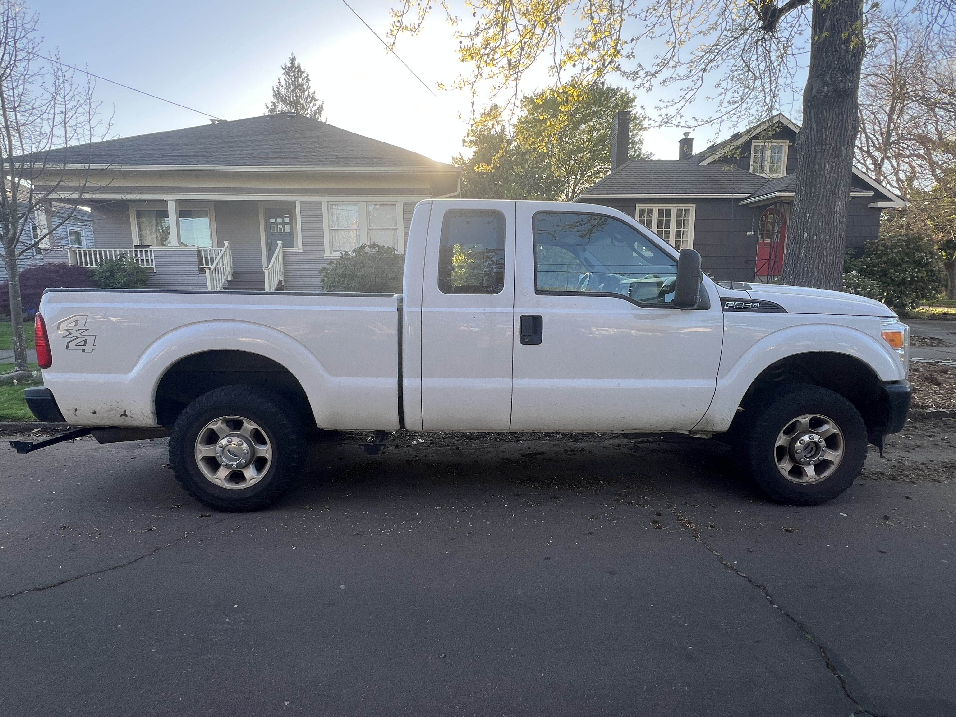 Used 2014 Ford F250 XL AWD/4WD image 9