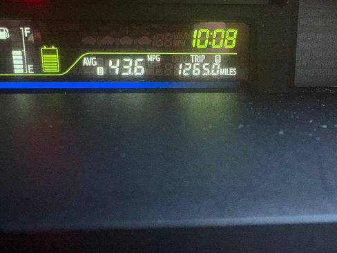 Used 2012 Toyota Prius V Three FWD image 15