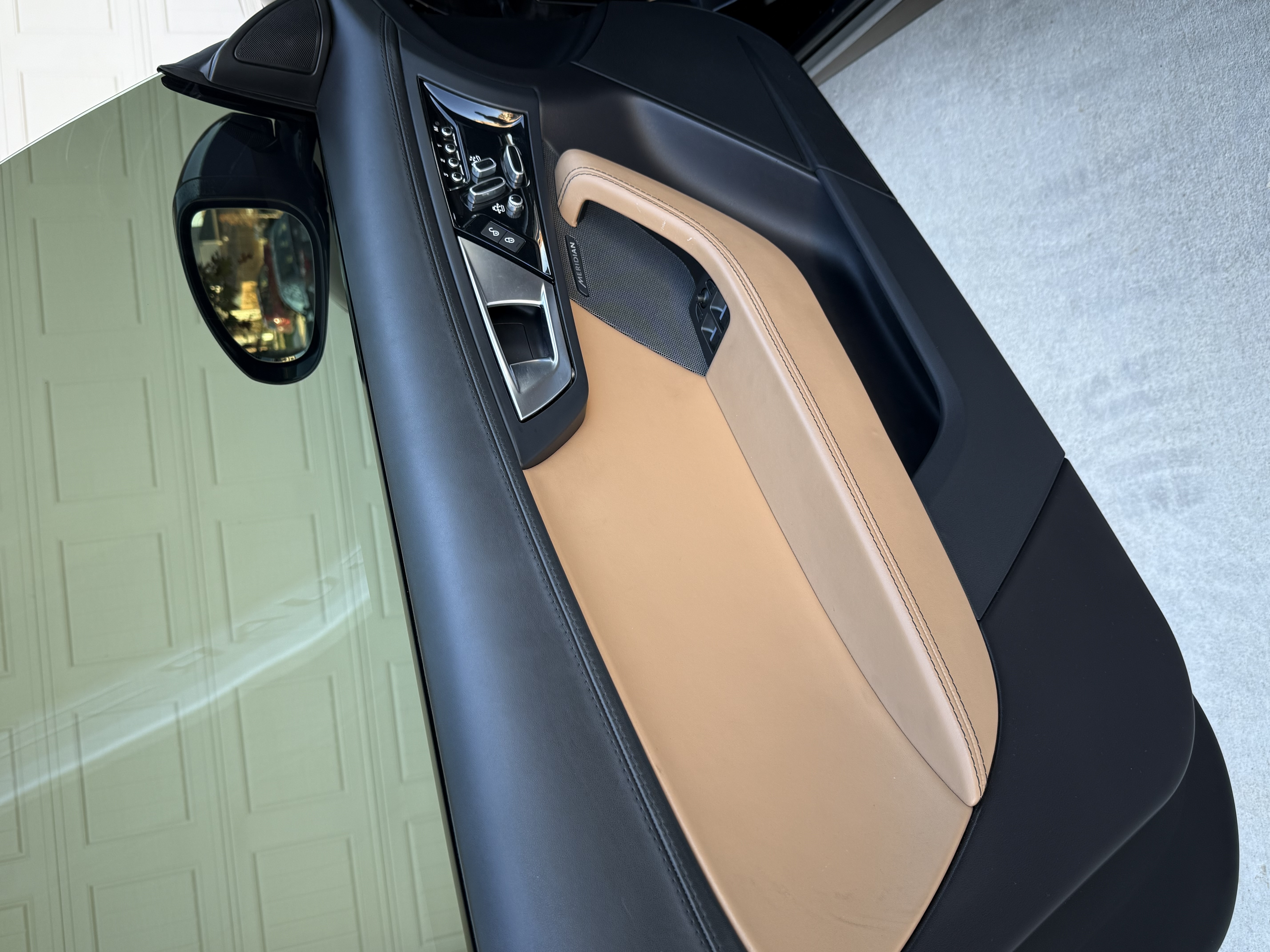 Used 2015 Jaguar F-TYPE S RWD image 20