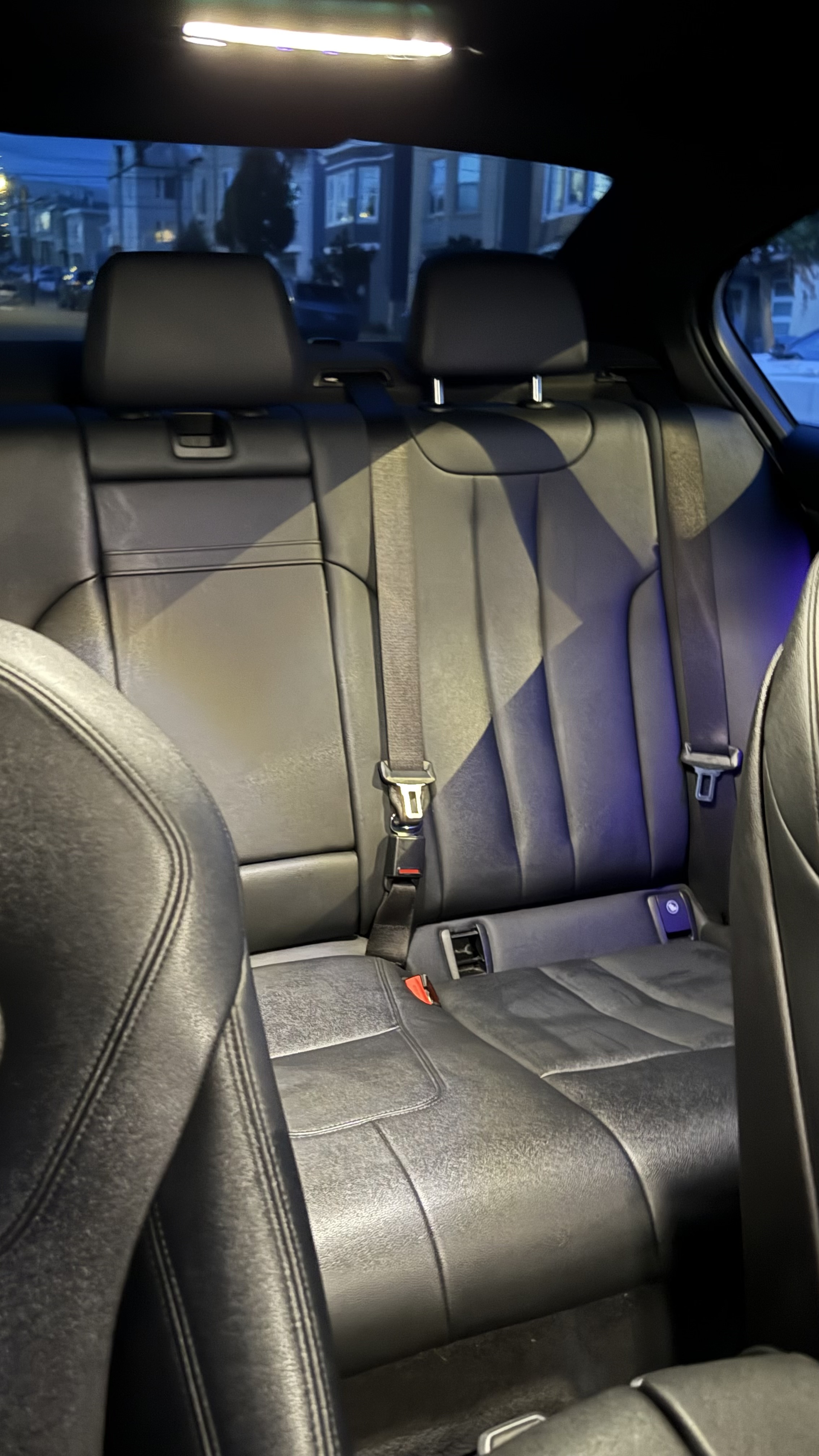 Used 2020 BMW 530e w/ Convenience Package RWD image 12