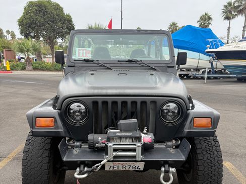 Used 1998 Jeep Wrangler SE image 4