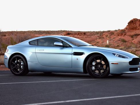Used 2007 Aston Martin V8 Vantage Coupe image 4