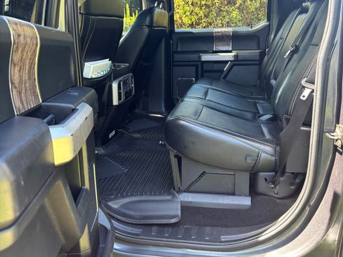 Used 2019 Ford F250 Lariat w/ Lariat Ultimate Package AWD/4WD image 15