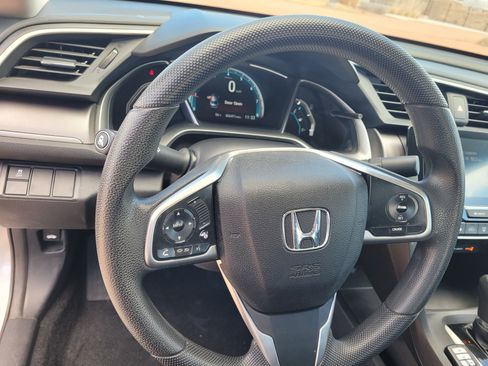 Used 2017 Honda Civic EX image 5