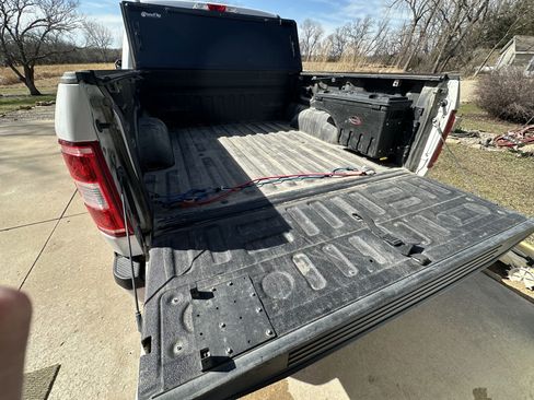 Used 2018 Ford F150 XLT w/ Equipment Group 302A Luxury image 18