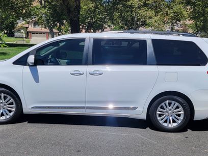 Used 2012 Toyota Sienna XLE