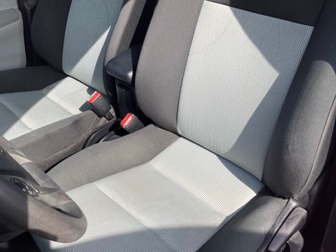 Used 2014 Toyota Prius C Three image 27