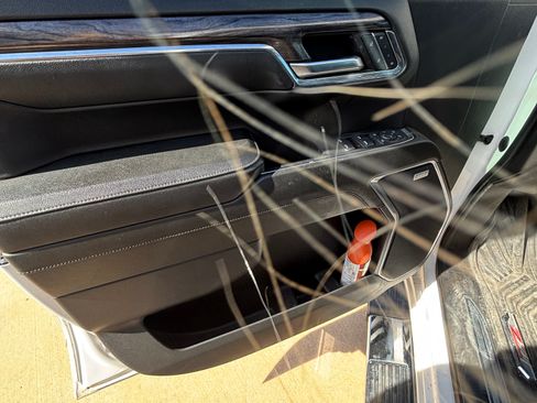 Used 2023 Chevrolet Silverado 1500 LTZ w/ LTZ Premium Texas Edition image 12