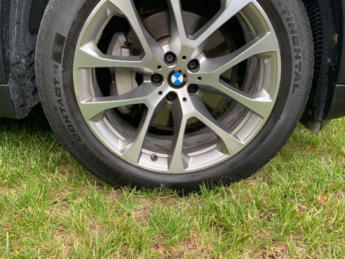 Used 2022 BMW X5 xDrive40i w/ Premium Package AWD/4WD image 21