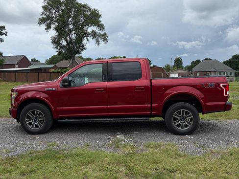 Used 2015 Ford F150 XLT w/ Equipment Group 302A Luxury AWD/4WD image 9