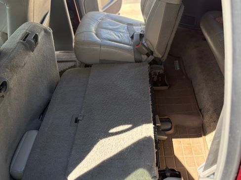 Used 2002 Chevrolet Suburban LT AWD/4WD image 14