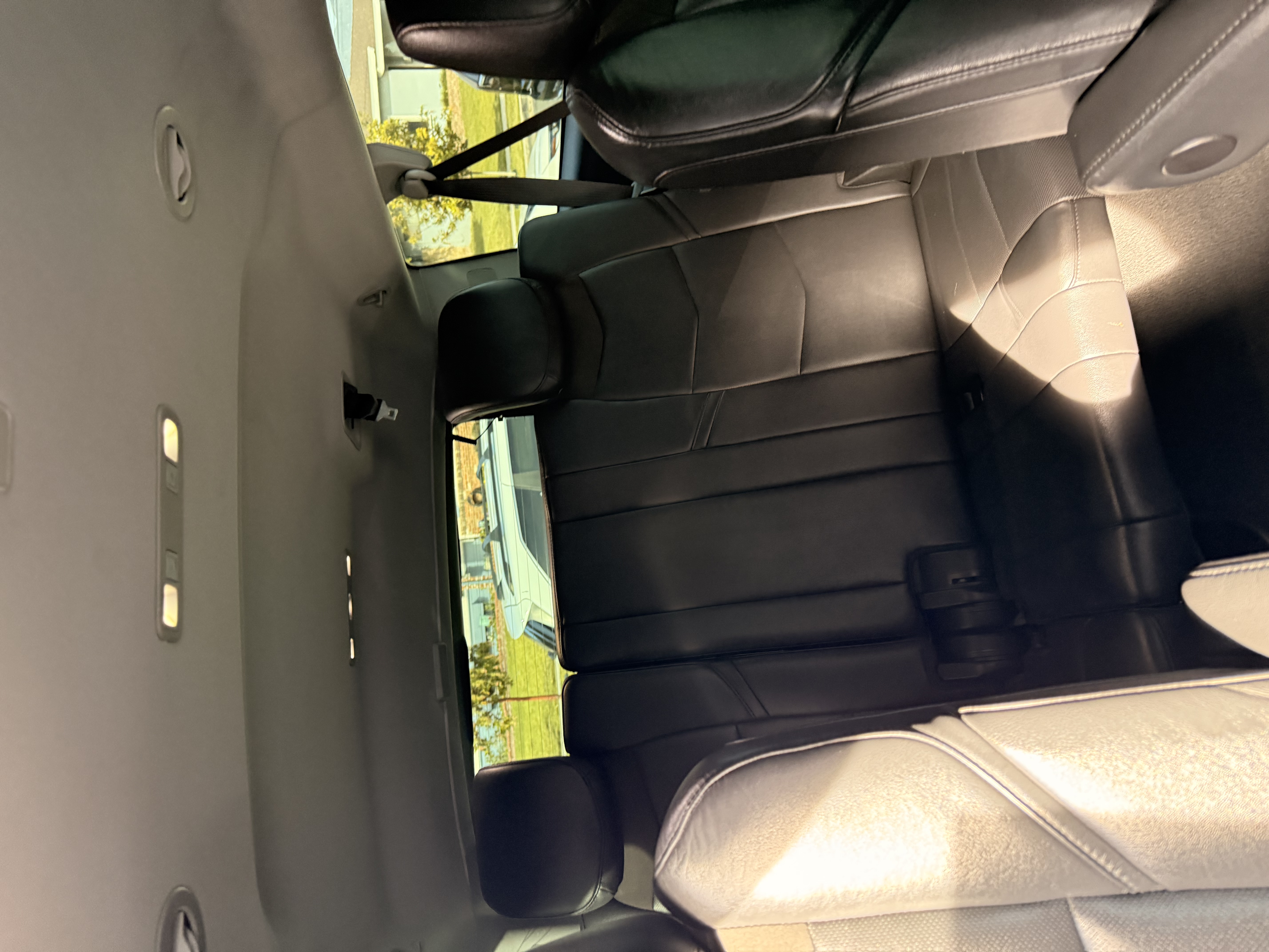 Used 2019 Cadillac Escalade ESV Luxury RWD image 13