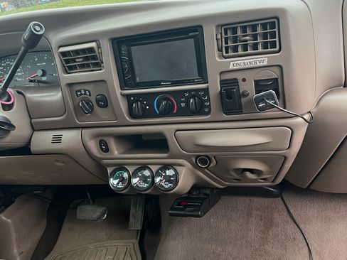 Used 2003 Ford F250 King Ranch image 15