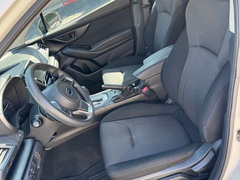 Used 2017 Subaru Impreza 2.0i Premium image 20