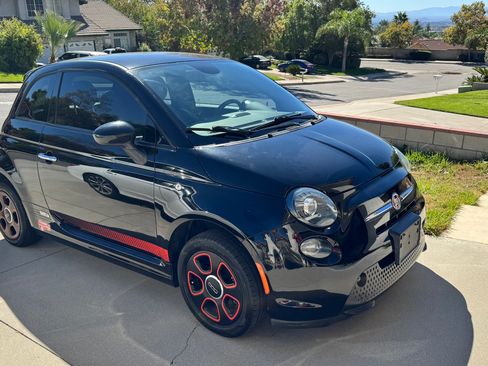 Used 2015 FIAT 500 e w/ Esport Package image 1