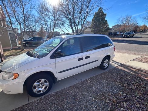 Used 2003 Dodge Grand Caravan SE image 1