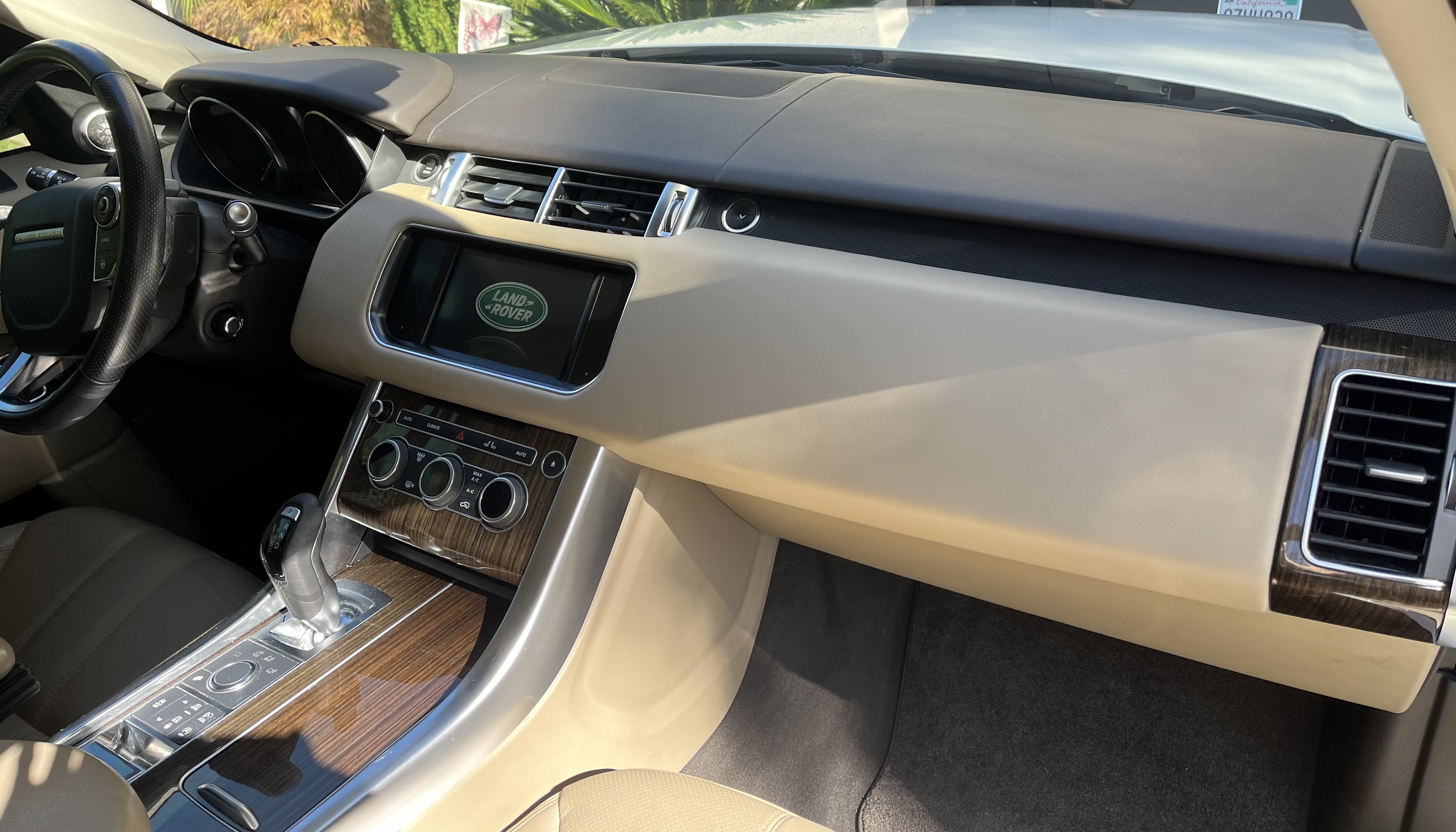 Used 2016 Land Rover Range Rover Sport SE AWD/4WD image 13