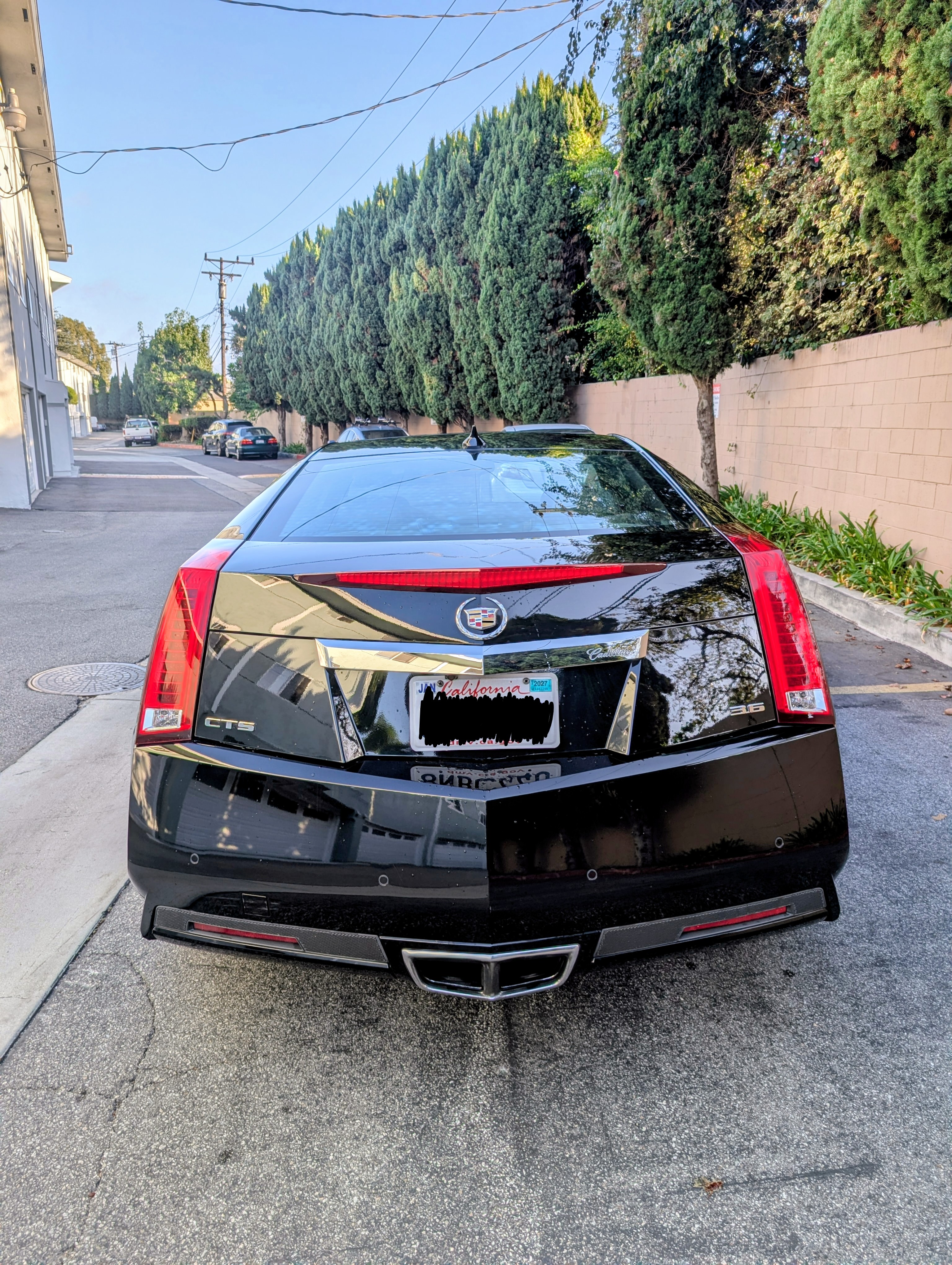 Used 2012 Cadillac CTS Premium RWD image 4