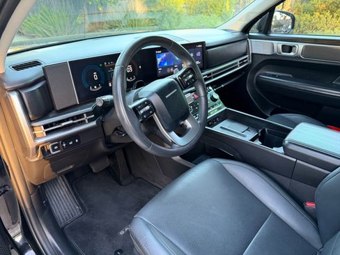 Used 2024 Hyundai Santa Fe SEL image 17