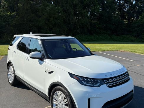 Used 2017 Land Rover Discovery HSE Luxury image 5
