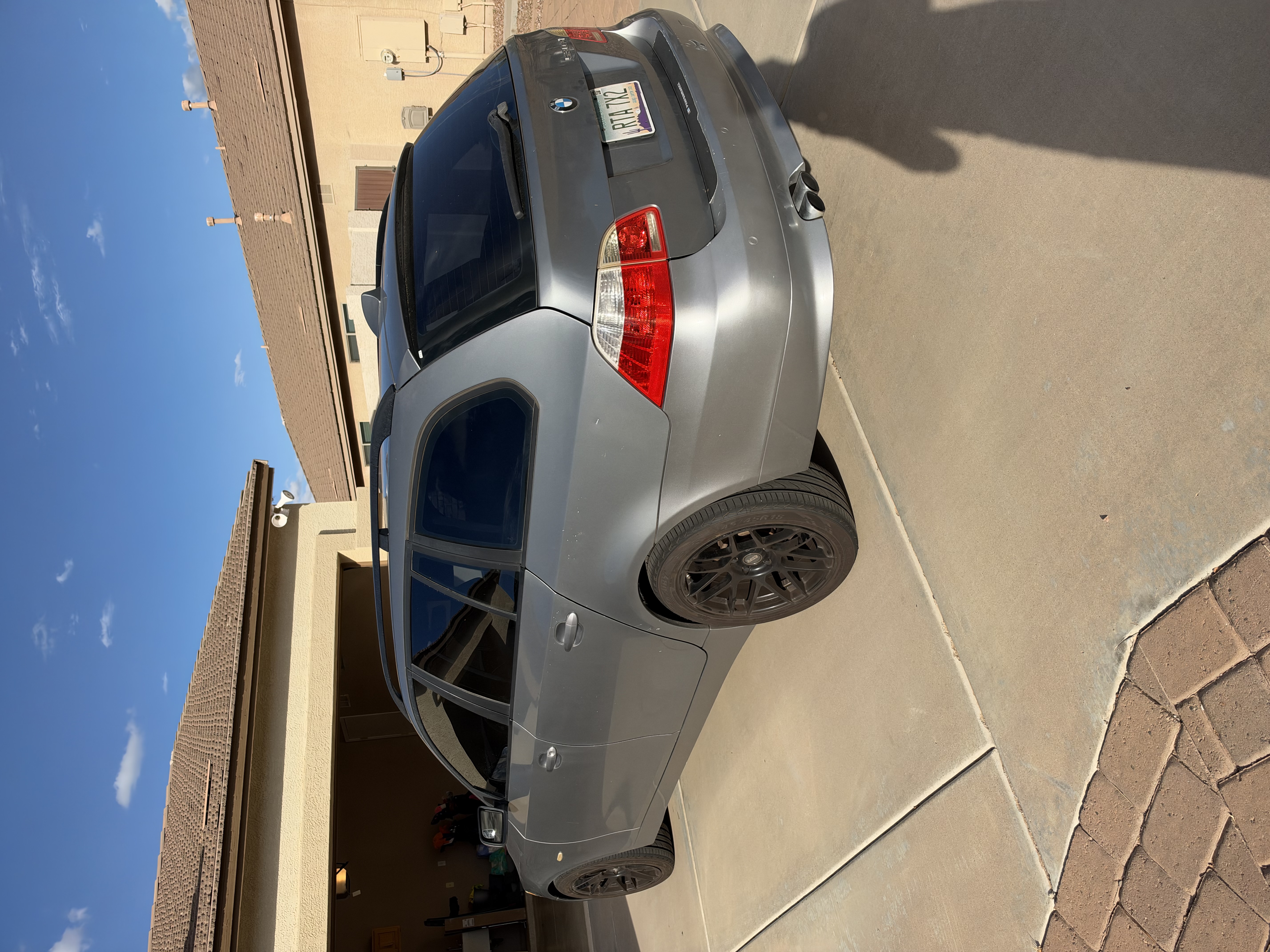 Used 2007 BMW 530xi Wagon AWD/4WD image 8