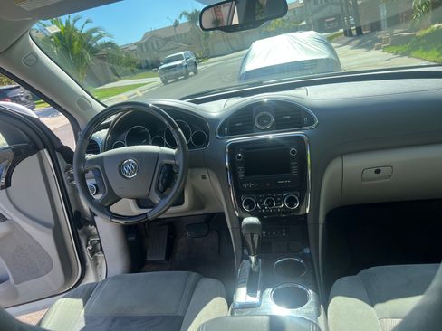 Used 2015 Buick Enclave Convenience FWD image 26