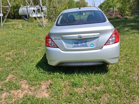 Used 2015 Nissan Versa S image 1