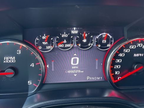 Used 2015 GMC Sierra 2500 Denali w/ Duramax Plus Package image 9