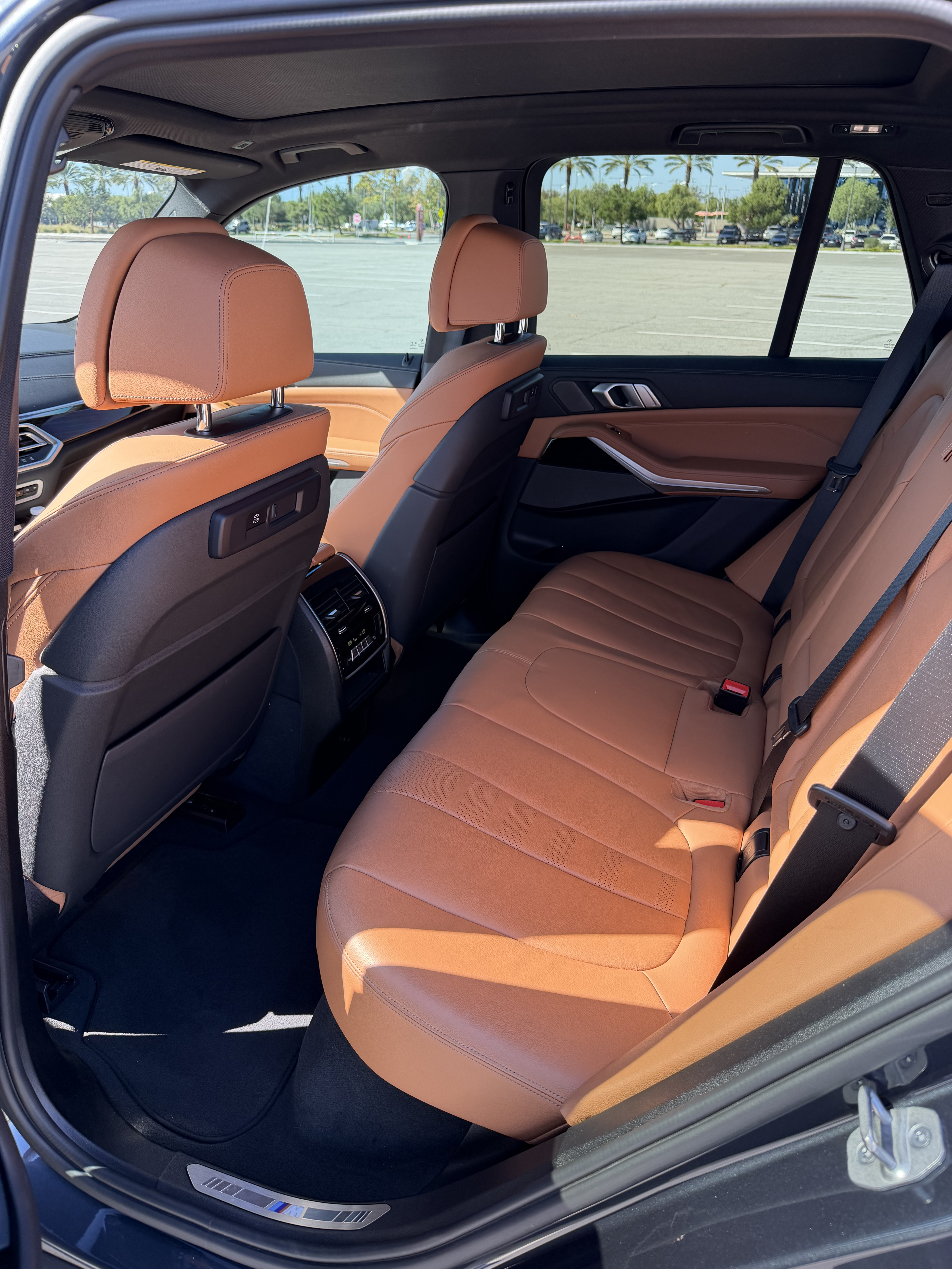 Used 2021 BMW X5 M50i AWD/4WD image 6
