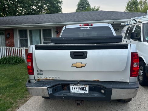 Used 2010 Chevrolet Silverado 1500 LT w/ Power Pack Plus AWD/4WD image 5