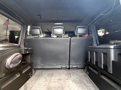Used 2018 Mercedes-Benz G 550 Squared image 13